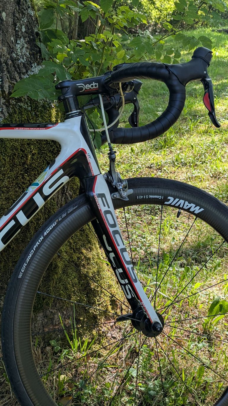 Used Focus Izalco Pro M 2017 Road & Gravel, White — image 5 of 16