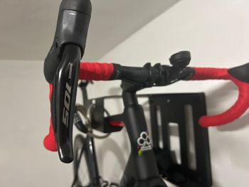 Used Colnago V3 Shimano 105 Di2 2024 Road & Gravel, Black — image 4 of 8