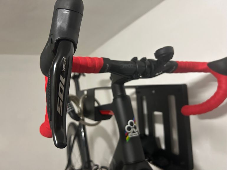 Used Colnago V3 Shimano 105 Di2 2024 Road & Gravel, Black — image 4 of 8