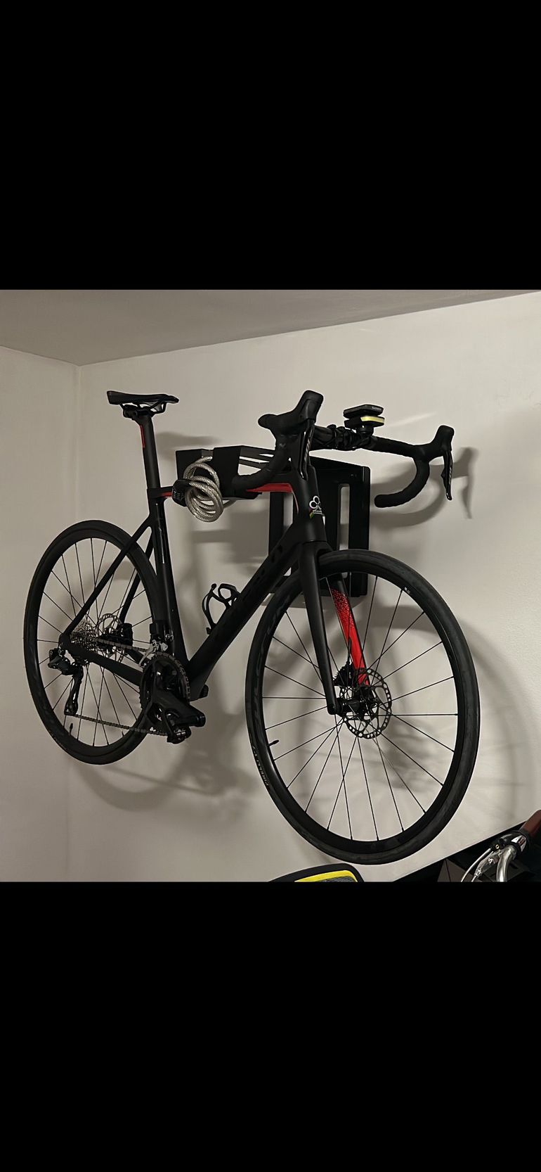 Used Colnago V3 Shimano 105 Di2 2024 Road & Gravel, Black — image 2 of 8