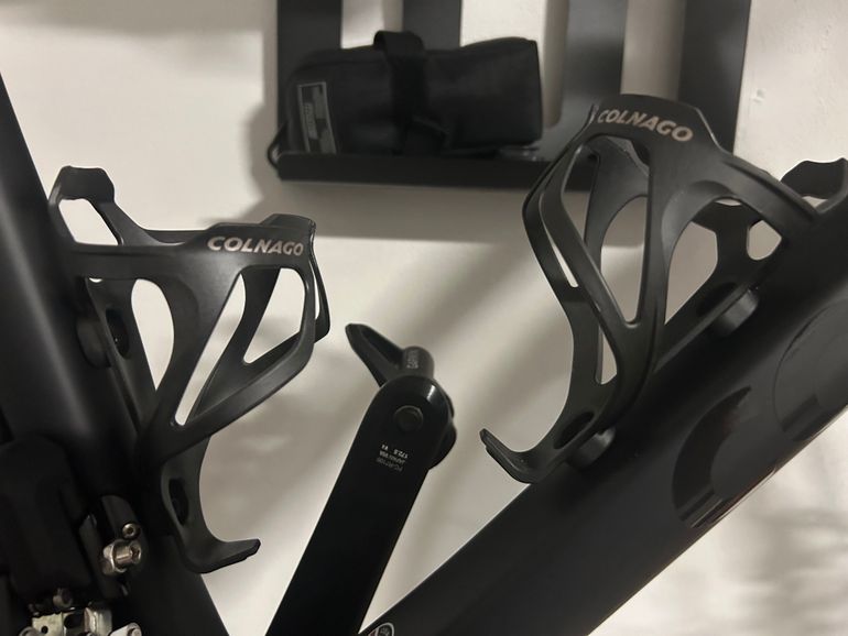 Used Colnago V3 Shimano 105 Di2 2024 Road & Gravel, Black — image 6 of 8