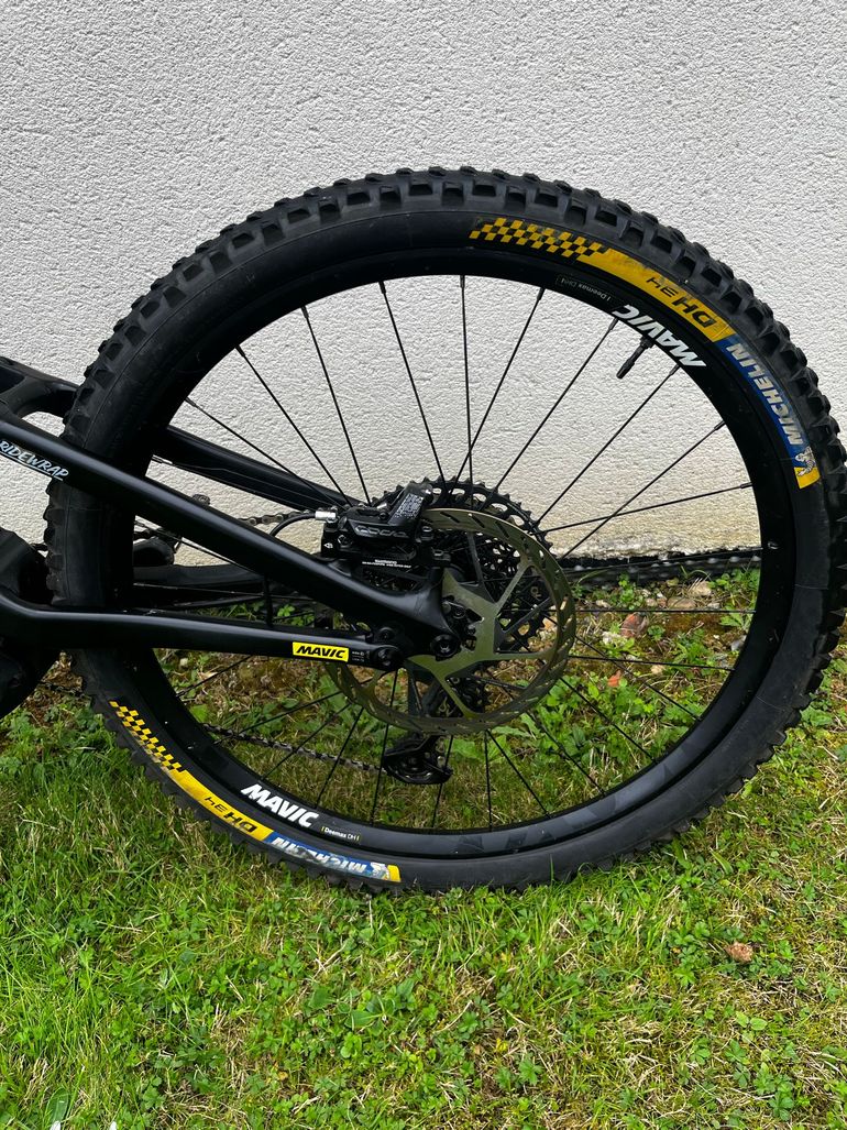 Used Specialized Turbo Levo 3 Comp Carbon 2025 2025 Mountainbike, Black — image 6 of 16