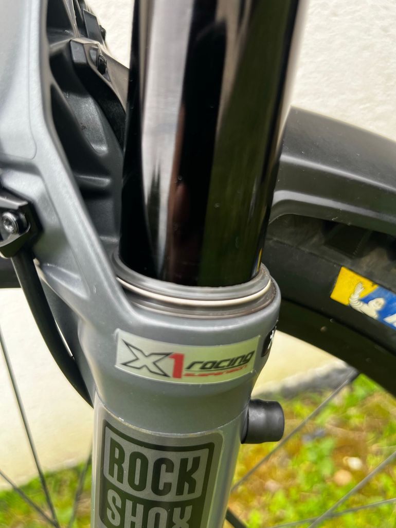 Used Specialized Turbo Levo 3 Comp Carbon 2025 2025 Mountainbike, Black — image 7 of 16