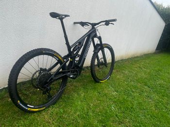 Used Specialized Turbo Levo 3 Comp Carbon 2025 2025 Mountainbike, Black — image 2 of 16