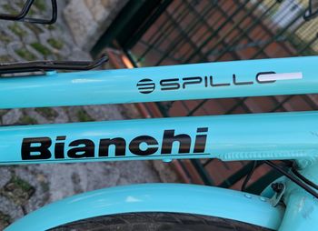 Used Bianchi E-Spillo Classic - Altus 2022 2022 Urban, Green — image 4 of 7