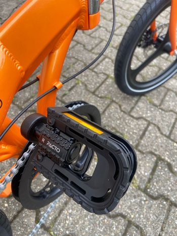 Used Pacto Custom 2026 Urban, Orange — image 9 of 17