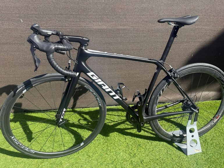 Used Giant TCR Advanced SL 2 2019 2019 Road & Gravel, Black — image 2 of 7