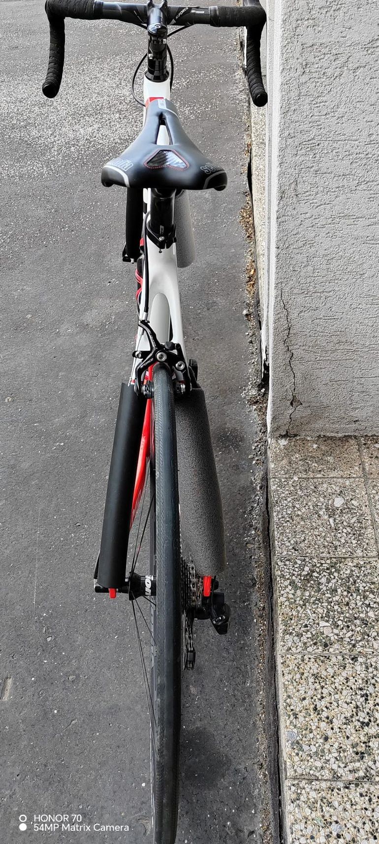 Used Olmo Custom Campagnolo Veloce 2019 Road & Gravel, White — image 1 of 8