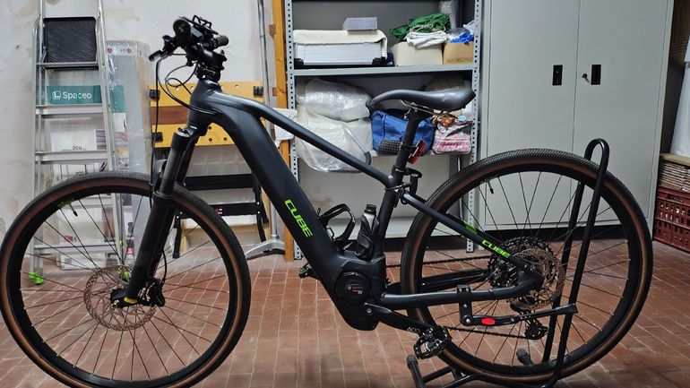 Used CUBE REACTION HYBRID SLT 625 29 2020 2020 Mountainbike, Light Gray, 29 — image 2 of 11