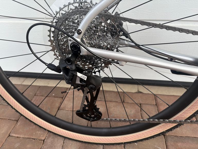 Used Cannondale Topstone Apex 1 2025 2025 Road & Gravel, White — image 16 of 21