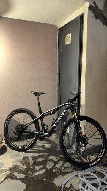 Tweedehands Canyon Lux CF 6 2021 2021 Mountainbike — afbeelding 7 van 7