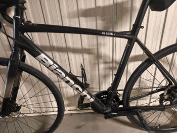 Used Bianchi Via Nirone 7 105 2024 2024 Road & Gravel, Black — image 2 of 5