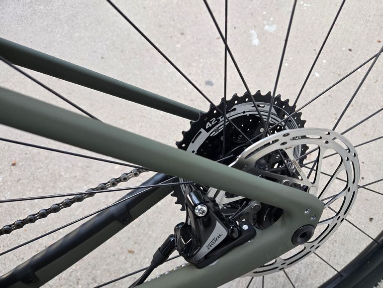 Used Specialized Diverge Comp Carbon 2022 2022 Road & Gravel, Green — image 8 of 8