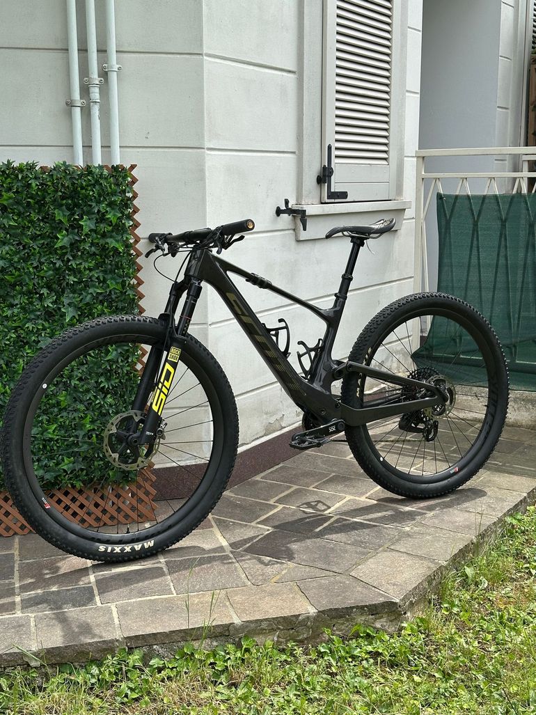Used Scott Spark RC World Cup EVO TR 2024 2024 Mountainbike, Black, 29 — image 10 of 12