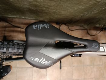 Used Focus SAM² 6.8 2025 2025 Mountainbike, Light Gray, 29, 27.5 — image 7 of 11