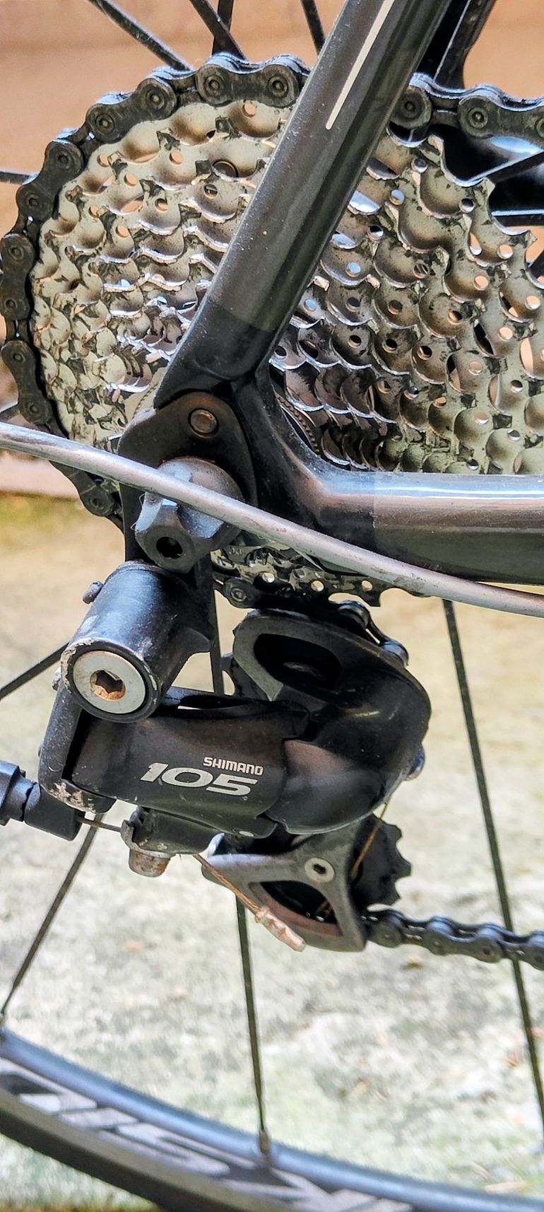 Used Specialized Roubaix Comp Compact 2010 2010 Road & Gravel, White — image 5 of 6