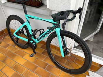 Used Bianchi Oltre Comp Ultegra Di2 2023 2023 Road & Gravel, Blue — image 3 of 10
