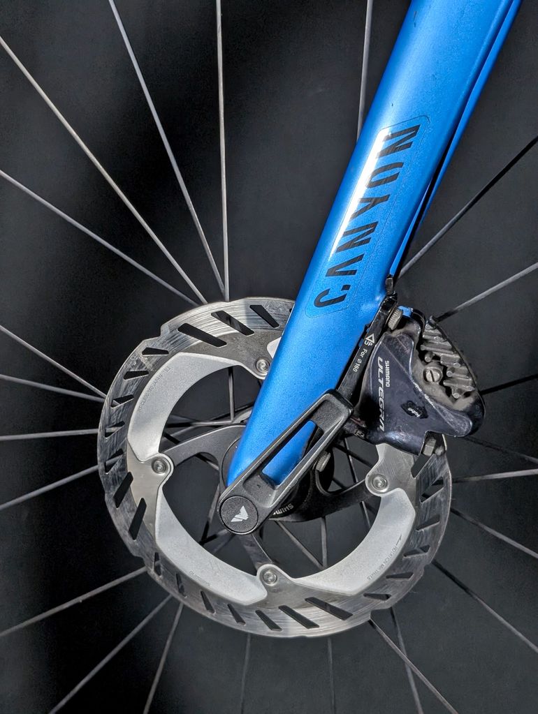 Used Canyon Ultimate CF SL Disc 8.0 Di2 Aero 2020 2020 Road & Gravel, Blue — image 17 of 21