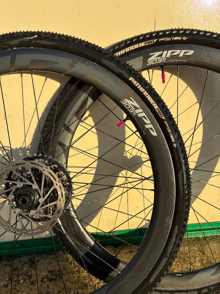 Used Specialized Crux Comp 2022 2022 Road & Gravel, Black — image 3 of 4