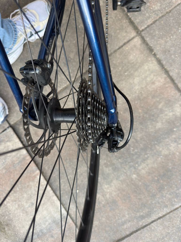 Used Giant Contend AR 1 2024 2024 Road & Gravel, Blue — image 26 of 27