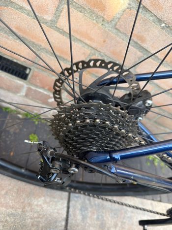 Used Giant Contend AR 1 2024 2024 Road & Gravel, Blue — image 6 of 27