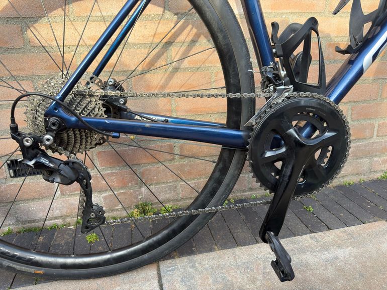 Used Giant Contend AR 1 2024 2024 Road & Gravel, Blue — image 3 of 27