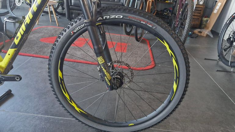 Použité Giant XTC Advanced 29 1 2020 2020 Mountainbike — obrázek 8 z 13