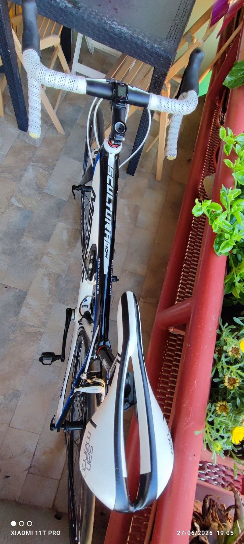 Used Merida Scultura Shimano 105 2015 Road & Gravel, White — image 7 of 9