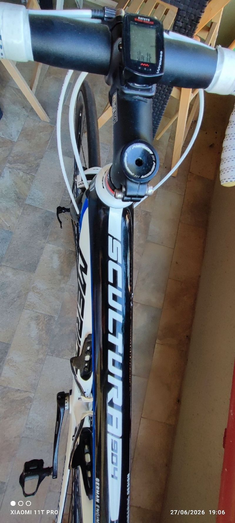 Used Merida Scultura Shimano 105 2015 Road & Gravel, White — image 8 of 9