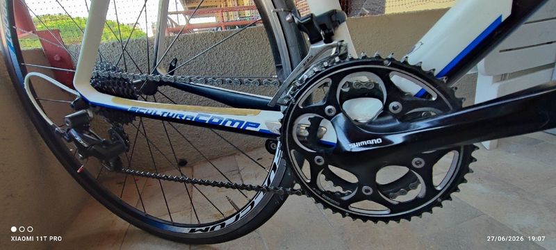 Used Merida Scultura Shimano 105 2015 Road & Gravel, White — image 3 of 9