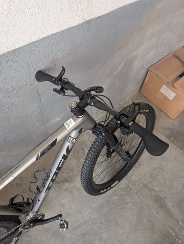 Gebrauchtes Trek Procaliber 9.7 2019 2019 Mountainbike, Hellgrau — Bild 8 von 10