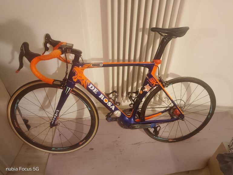 Używany De Rosa SK Pininfarina Chorus Carbon 2019 2019 Road & Gravel — zdjęcie 2 z 4