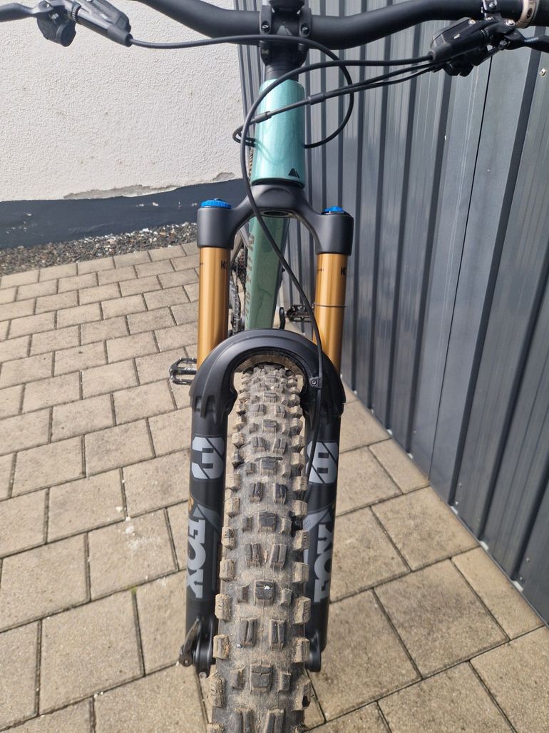 Used Canyon Strive CFR 2024 2024 Mountainbike, Green, 29 — image 5 of 18