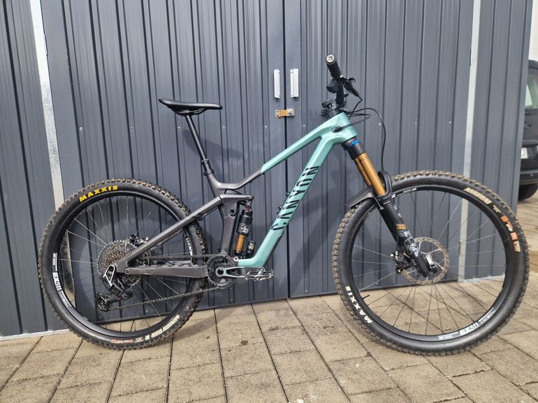 Used Canyon Strive CFR 2024 2024 Mountainbike, Green, 29 — image 1 of 18