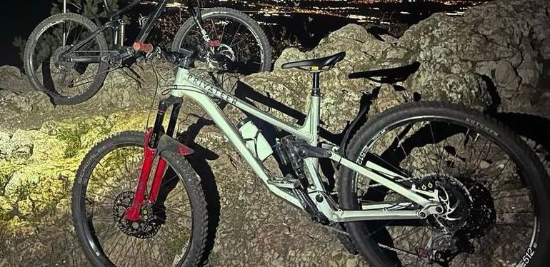 Tweedehands Privateer 161 GX 2021 2021 Mountainbike — afbeelding 1 van 3