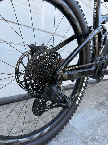 Used Giant Trance X Advanced, E+ Elite 1 2023 2023 Mountainbike, Black, 27.5 — image 8 of 18