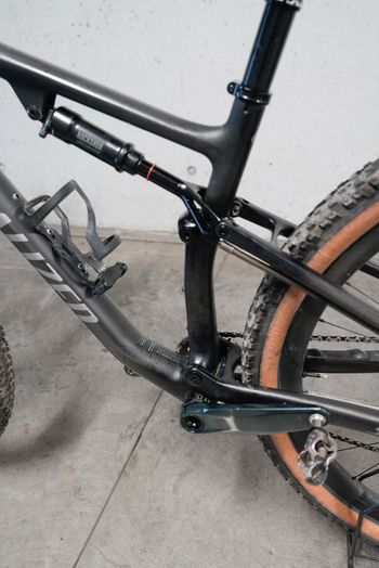 Używany Specialized Epic EVO Expert 2021 2021 Mountainbike — zdjęcie 5 z 14