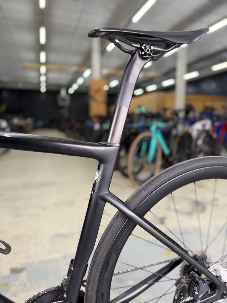 Used Specialized Tarmac SL6 Pro Di2 Carbon 2020 Road & Gravel, Black — image 18 of 22