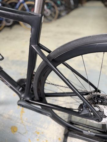 Used Specialized Tarmac SL6 Pro Di2 Carbon 2020 Road & Gravel, Black — image 20 of 22