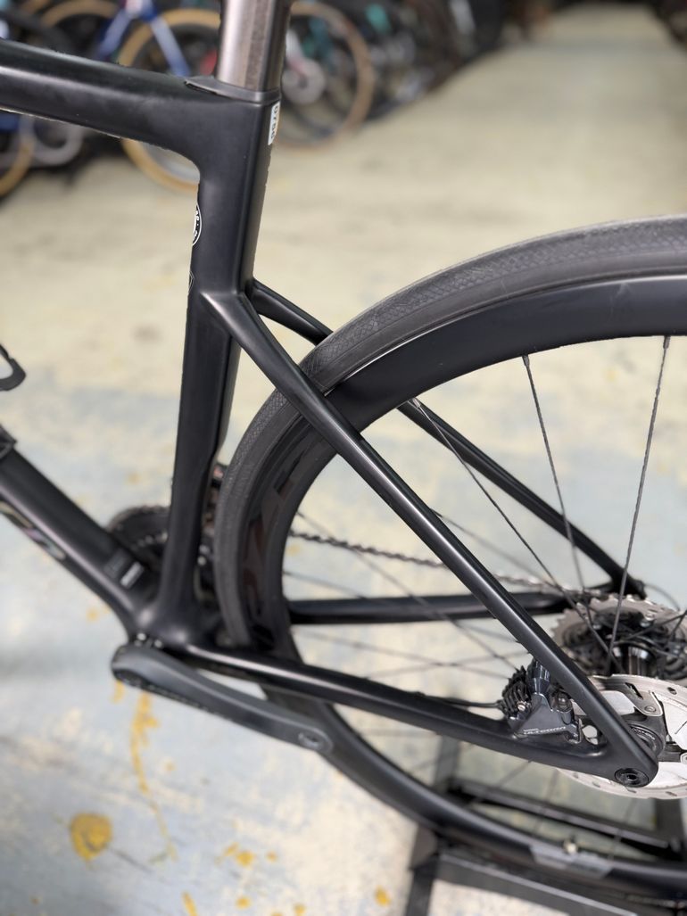 Used Specialized Tarmac SL6 Pro Di2 Carbon 2020 Road & Gravel, Black — image 20 of 22