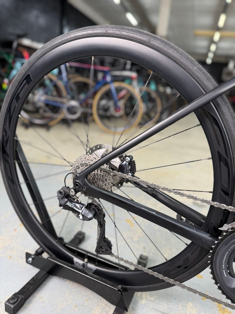 Used Specialized Tarmac SL6 Pro Di2 Carbon 2020 Road & Gravel, Black — image 8 of 22