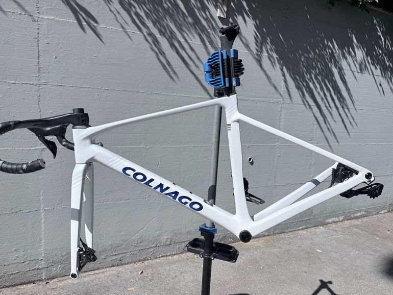 Używany Colnago V5Rs Shimano Dura Ace Di2 2026 Frameset 2026 Road & Gravel — zdjęcie 2 z 5