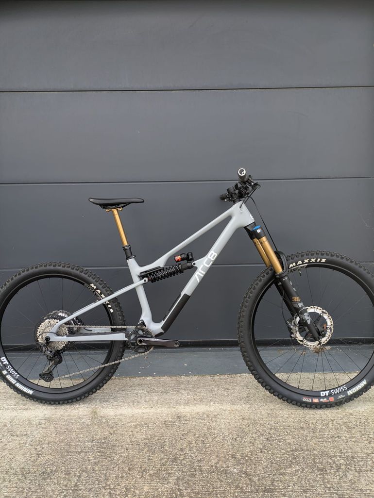 Used ARC8 Extra II XT Factory 2025 2025 Mountainbike, Light Gray — image 1 of 5