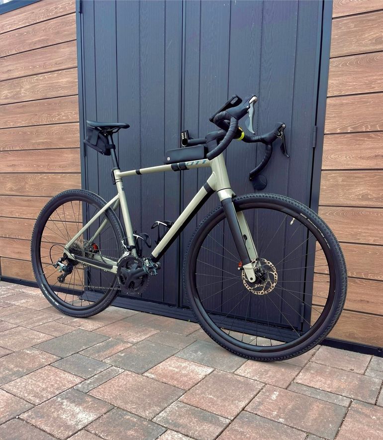 Używany Scott Speedster Gravel 40 EQ 2023 2023 Road & Gravel — zdjęcie 1 z 9