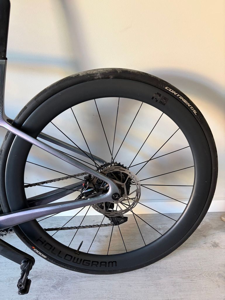 Używany Cannondale SuperSix EVO 1 2023 2023 Road & Gravel — zdjęcie 3 z 10