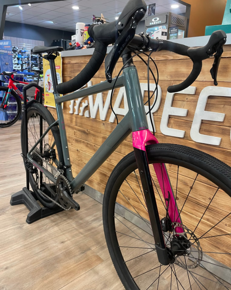 BMC URS AL THREE 2023 2023 Road & Gravel d'occasion — image 3 sur 5