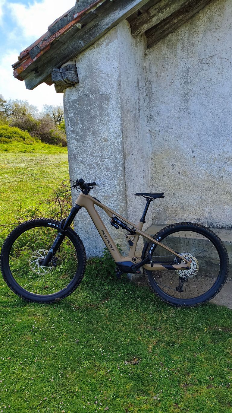 Used Merida Eone Sixty Sl 6000 2025 Mountainbike, Orange — image 3 of 5