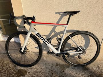 Brugt BMC Teammachine SLR01 DISC THREE 2020 2020 Road & Gravel — billede 1 af 6
