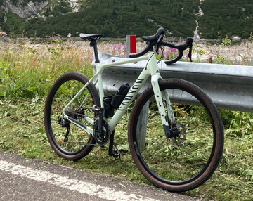 Gebrauchtes Canyon Grizl 6 2022 2022 Road & Gravel, Grün — Bild 1 von 5