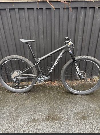 Specialized Epic SRAM GX Eagle AXS 2025 Mountainbike de segunda mano, Negro — imagen 2 de 3